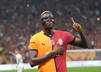 Malouda Urges Chelsea To Sign Osimhen In January