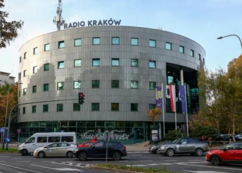 Polish Radio Station Replaces Journalists With AI