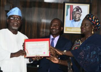 INEC Presents Certificates Of Return To Ondo Gov-elect Aiyedatiwa, Deputy
