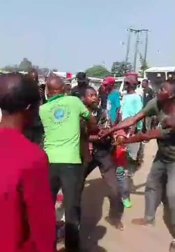 Police Rescue Suspected Ritualist From Mob In Akwa Ibom 1 WhatsApp Image 2024 11 13 at 16.16.58