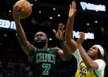 NBA: Brown Stars As Celtics Defeat Pacers