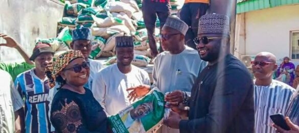 Christmas: Kebbi Govt Distributes 1,100 Bags Of Rice To Officers' Widows 1 FB IMG 1735060212051 585x261 1