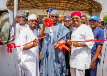 PICTORIAL: Kwara Receives 40 CNG Buses, Tricycles From Federal Gov’t