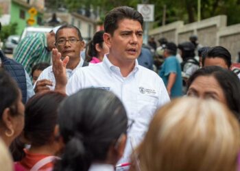 Mexican Mayor, 3 Others Shot Dead