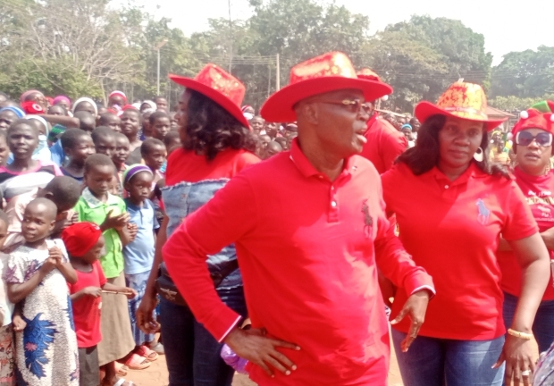 Yuletide: Imansuangbon Donates To Edo IDPs, Seeks Recognition For Aid Workers 1 Yuletide