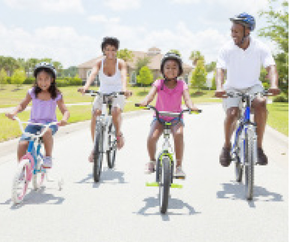 Family Fitness: Activities To Bring Your Family Closer 1 family exercise