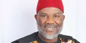 Cracks In Reps As Opposition Lawmakers Threaten Spokesman 3 Rep Awards Scholarship To 30 Undergraduates