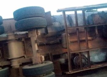 Despite Disaster Incidents, Jalingo Residents Scoop Fuel At Tanker Accident Scene
