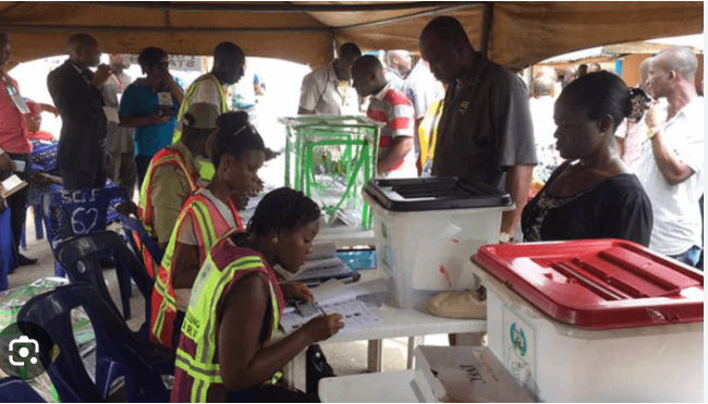 Voter Apathy, Lateness Of Election Materials Mar Ondo LG Polls 1 Voters casting their votes during an election