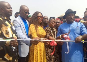 Federal Gov’t Flags Off 23km Ikom Etomi-Agbokim Road In Cross River