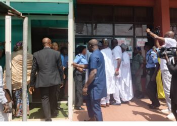 Security Operatives Besiege PDP Secretariat After Chaos Over National Secretary Position