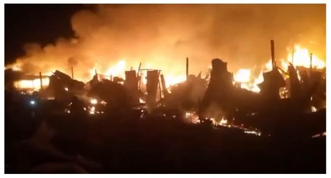 Billions Lost In 13 Market Fire Outbreaks Across 6 States 1 fire 7