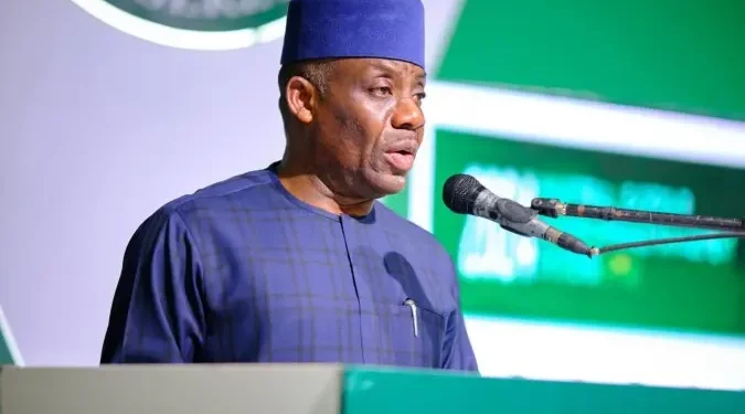 Minister's Suprise Visit Uncovers 8-month Power Outage At King’s College In Lagos