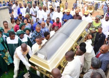 PICTORIAL: Late Ondo SSG Oluwatuyi Buried Amid Tears