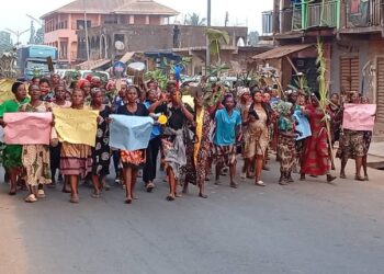 Women Protest Incessant Accidents On Enugu-Abakaliki Road