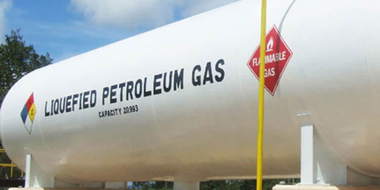 Oil Company Threatens Workers With Sack ln Delta