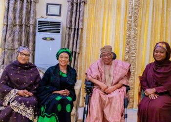 PICTORIAL: First Lady Remi Tinubu Visits IBB, Abdulsalami In Niger