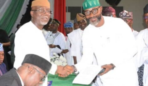 Aiyedatiwa Swear In New LG Chairmen In Ondo