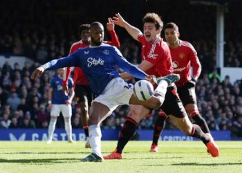 EPL: Man Utd Earn Draw At Everton From Behind