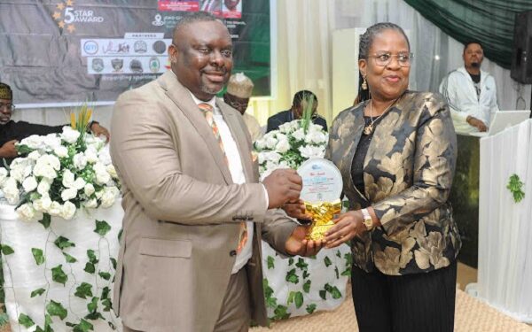 Benue FA Boss Advocates Women’s Football Teams At Newstap/SWAN Awards