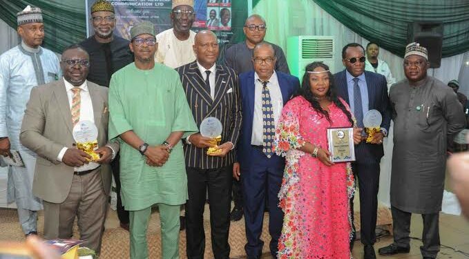 Monimichelle Boss Dedicates Newstap/SWAN Award To NSC