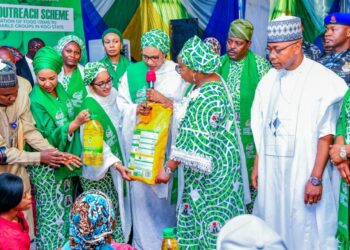First Lady Extends RHI Food Outreach To Vulnerable Households In Kogi