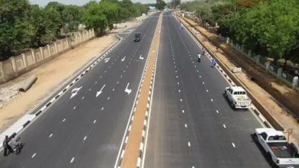 FG, Katsina Govt To Complete Kano-Katsina Highway, 4 Others 1 Road construction in Kano 600x450 1 edited
