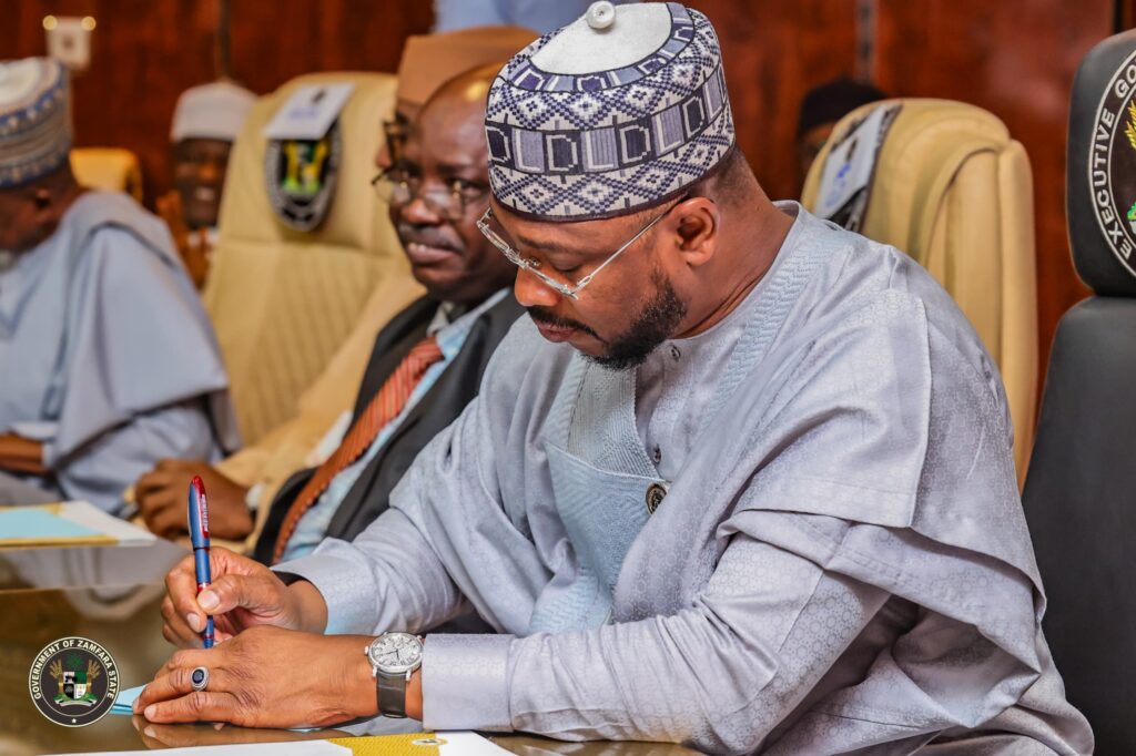 Dauda Lawal Swears In New Zamfara Head Of Service