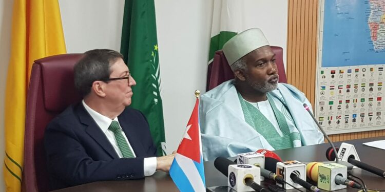 L-R: Cuba  Minister of Foreign Affairs, Bruno Rodriguez Parrila and Nigeria's Minister of Foreign Affairs, Yusuf Tuggar during a meeting to strengthen bilateral ties in Abuja on Monday