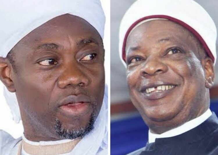 L-R: Sheikh Onikijipa and Sheikh Al-Ilory