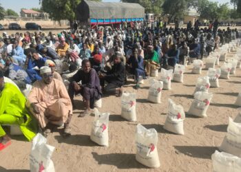 Ramadan: Dangote Feeds 40,000 Families In Borno