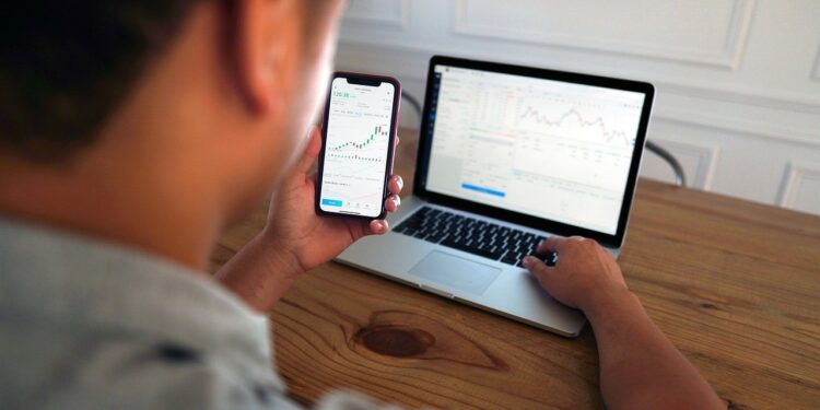 Investigating Digital Payment Gateways That Enable Near Instant Capital Infusions For Trading