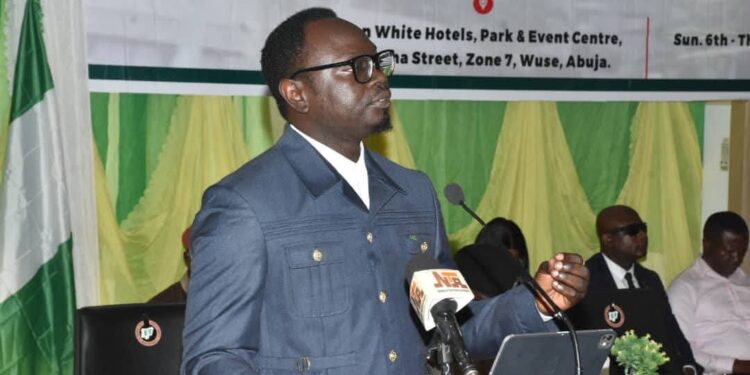 Minister for Youth Dev't, Ayodele Olawande.