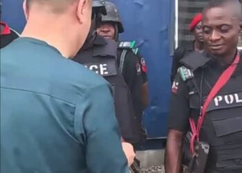 Police Summon MOPOL Officers Seen Collecting Cash From Chinese In Viral Video To Abuja