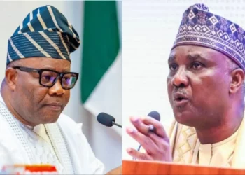 Ex-lawmakers Pass Confidence Vote On Akpabio, Abbas, Others