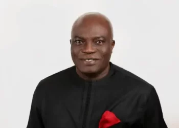 Senator Distributes Equipment To 240 Edo Farmers