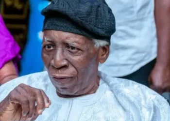 Tinubu Mourns Former Oyo Governor Olunloyo