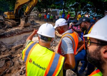 PICTORIAL: Sanwo-Olu Visits Independence Bridge Site, Apologises To Lagos Residents Over Severe Traffic Gridlock
