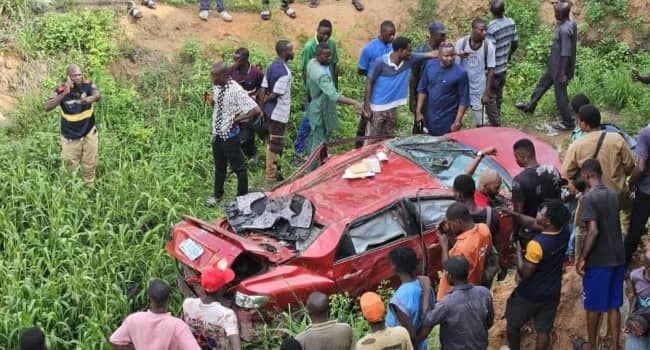 Female Driver Survives After Car Falls Off Otedola Bridge In Lagos 1 WhatsApp Image 2025 04 07 at 17.22.19