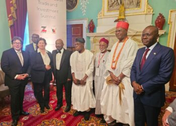 Obi Of Onitsha, Others In London To Honour Jim Ovia