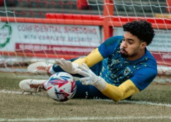 Super Eagles-eligible Goalkeeper Makes EFL Team Of The Season, Wins Young Player Award