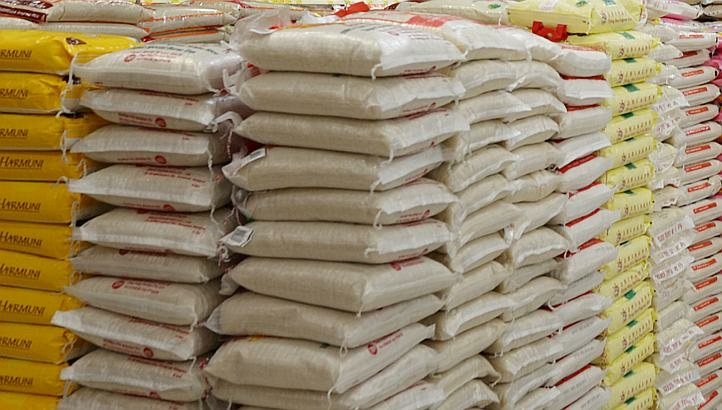 Hardship: Dangote Donates 20,000 Bags Of Rice In Taraba 1 bags of rice