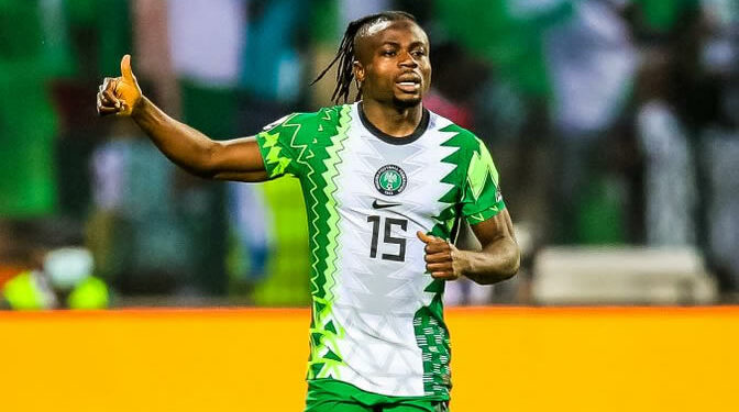 Everton Eye Moses Simon