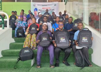 NSF: Ogun Senator Donates Working Tools To Sport Writers