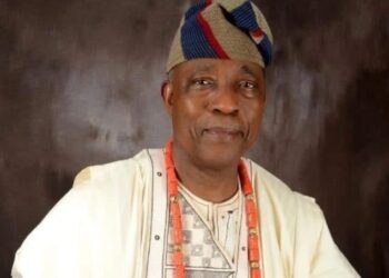 Tinubu Celebrates Veteran Journalist Babarinsa At 70