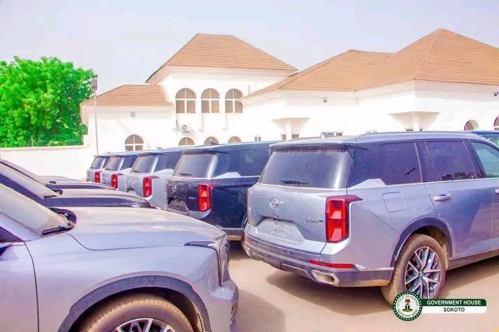 Sokoto Govt Presents Official Vehicles To Judiciary 1 GrgaodTXsAAvjbF