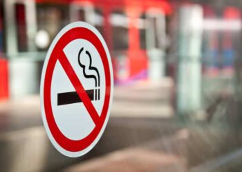 France To Ban Smoking In Public Places