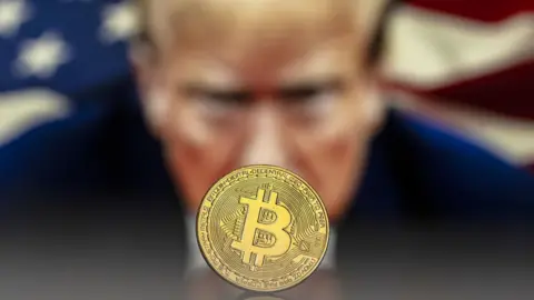 Trump To Host Private Dinner For Top Crypto Investors 1 Trump Bitcoin