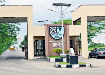 Protest Rocks UCTH Over Arrest  Of 3 Nurses By Police