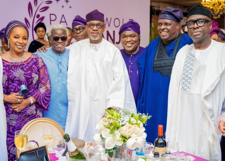 L-R: Children of the deceased, Nike  Animashau and OmoOba Segun Senbanjo; Ogun State Governor, Prince Dapo Abiodun; Chairman of Oodua Group, Otunba Bimbo Ashiru; former governors of Delta and Ekiti states, James Ibori and Niyi Adebayo, at the burial of Pa Oluwole Senbanjo, in Lagos… on Thursday 